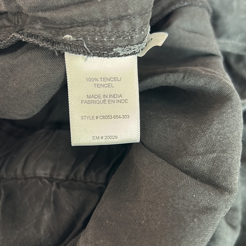 Cloth & Stone Romper - Picture 9 of 10